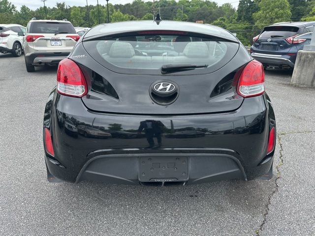 Used 2013 Hyundai Veloster FWD image 4