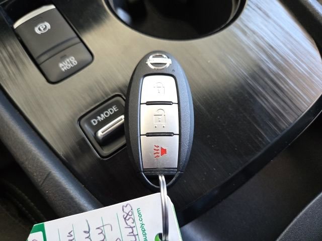 Used 2021 Nissan Rogue S FWD image 8