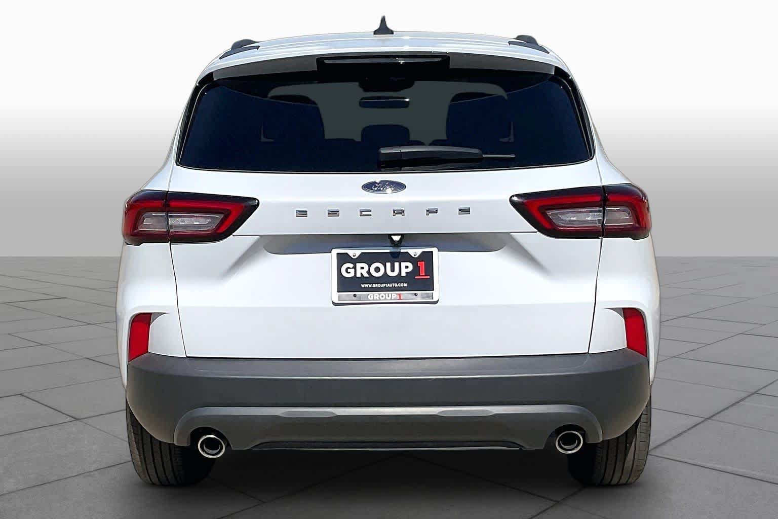 Used 2025 Ford Escape ST-Line FWD image 5