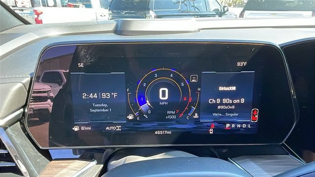 Used 2025 Chevrolet Suburban Z71 AWD/4WD image 26