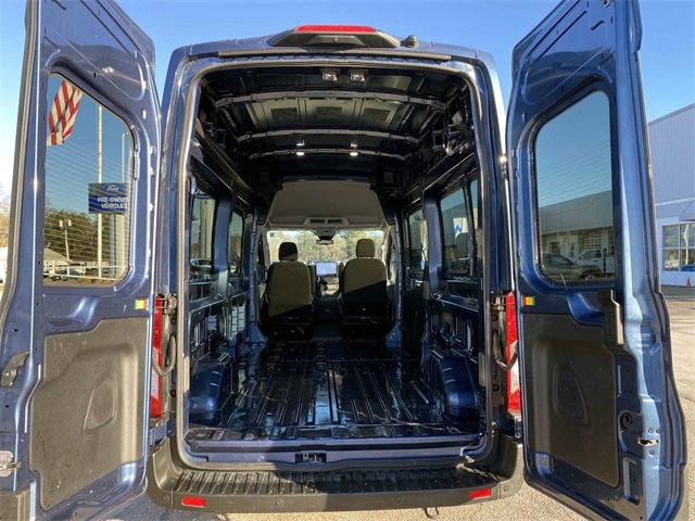 Used 2024 Ford Transit 250 148 High Roof AWD image 5
