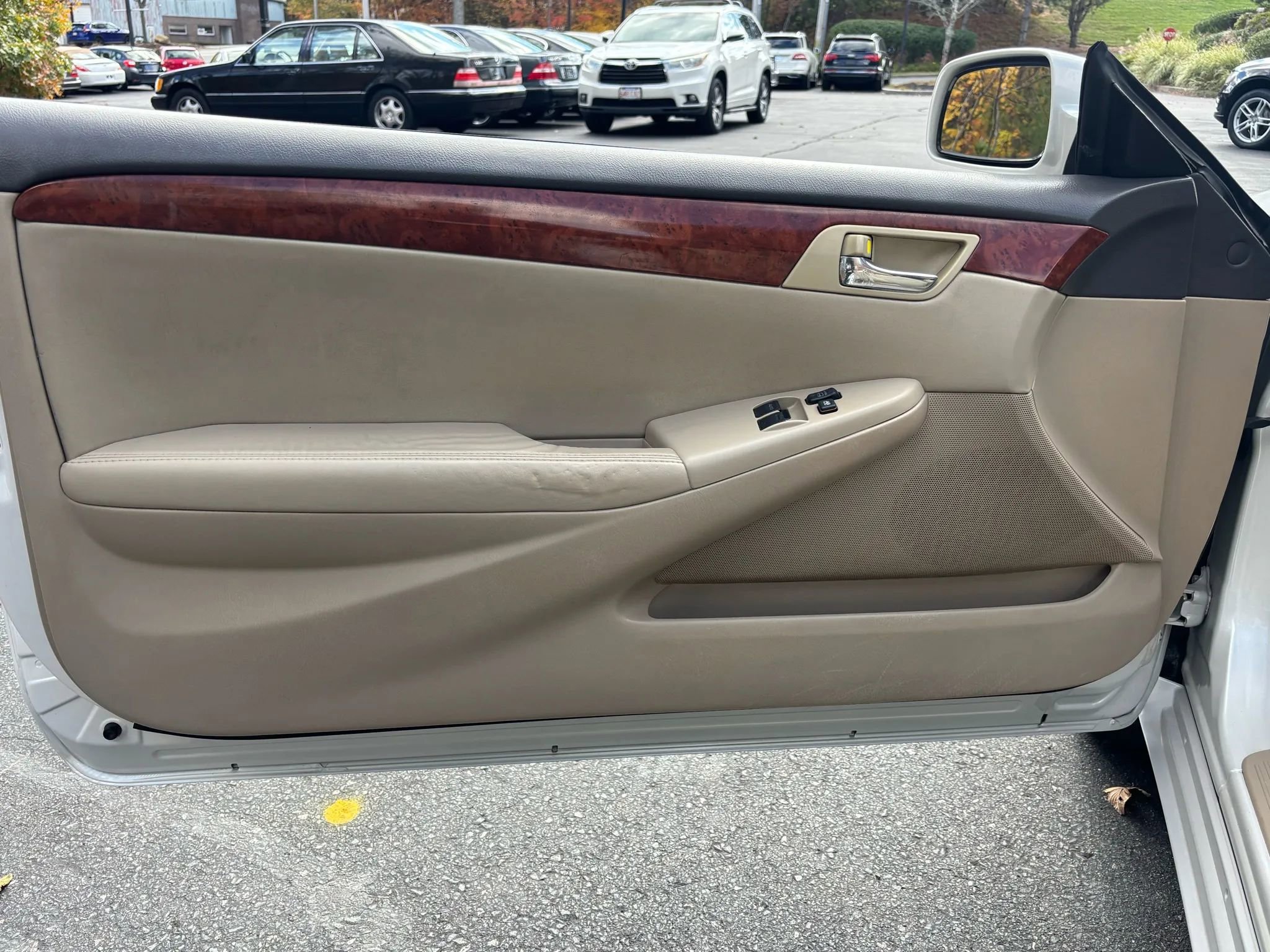 Used 2006 Toyota Solara SLE image 21