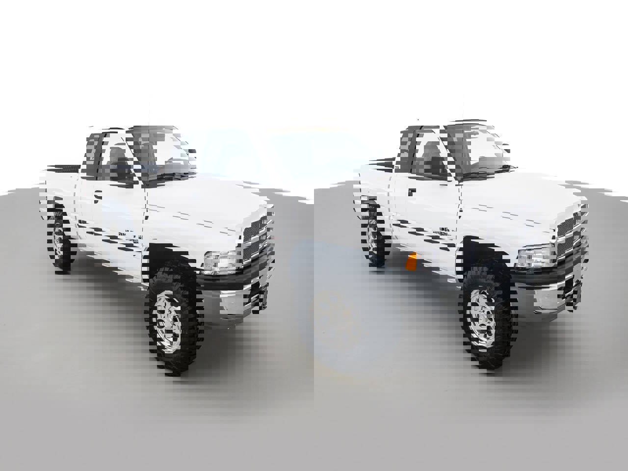 Used 2000 Dodge Ram 1500 Truck 2WD Quad Cab image 3