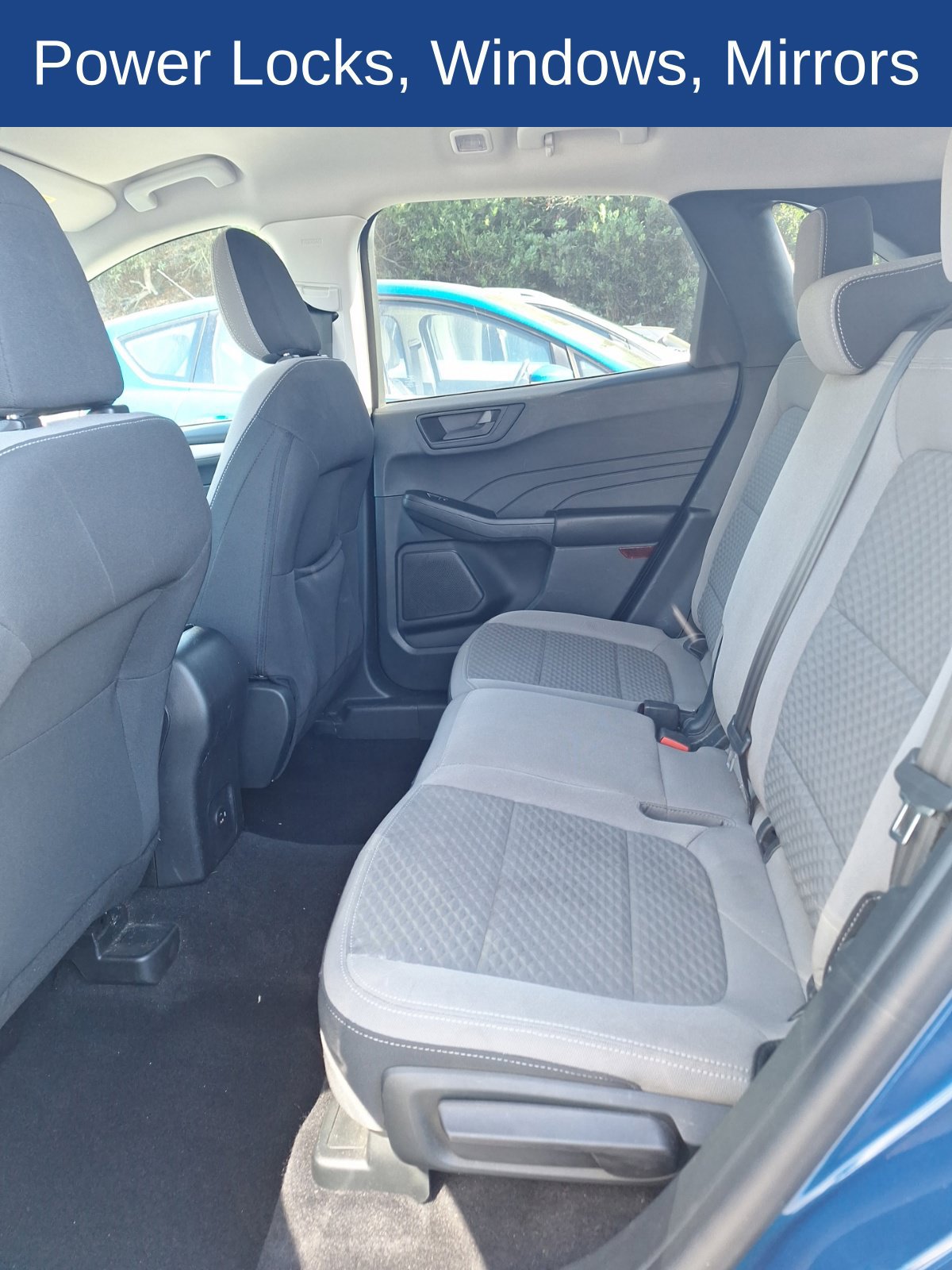 Used 2022 Ford Escape SE AWD/4WD image 16