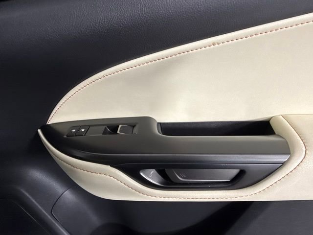 Used 2024 Lexus NX 250 FWD w/ Towing Package (2000 Lbs) image 37