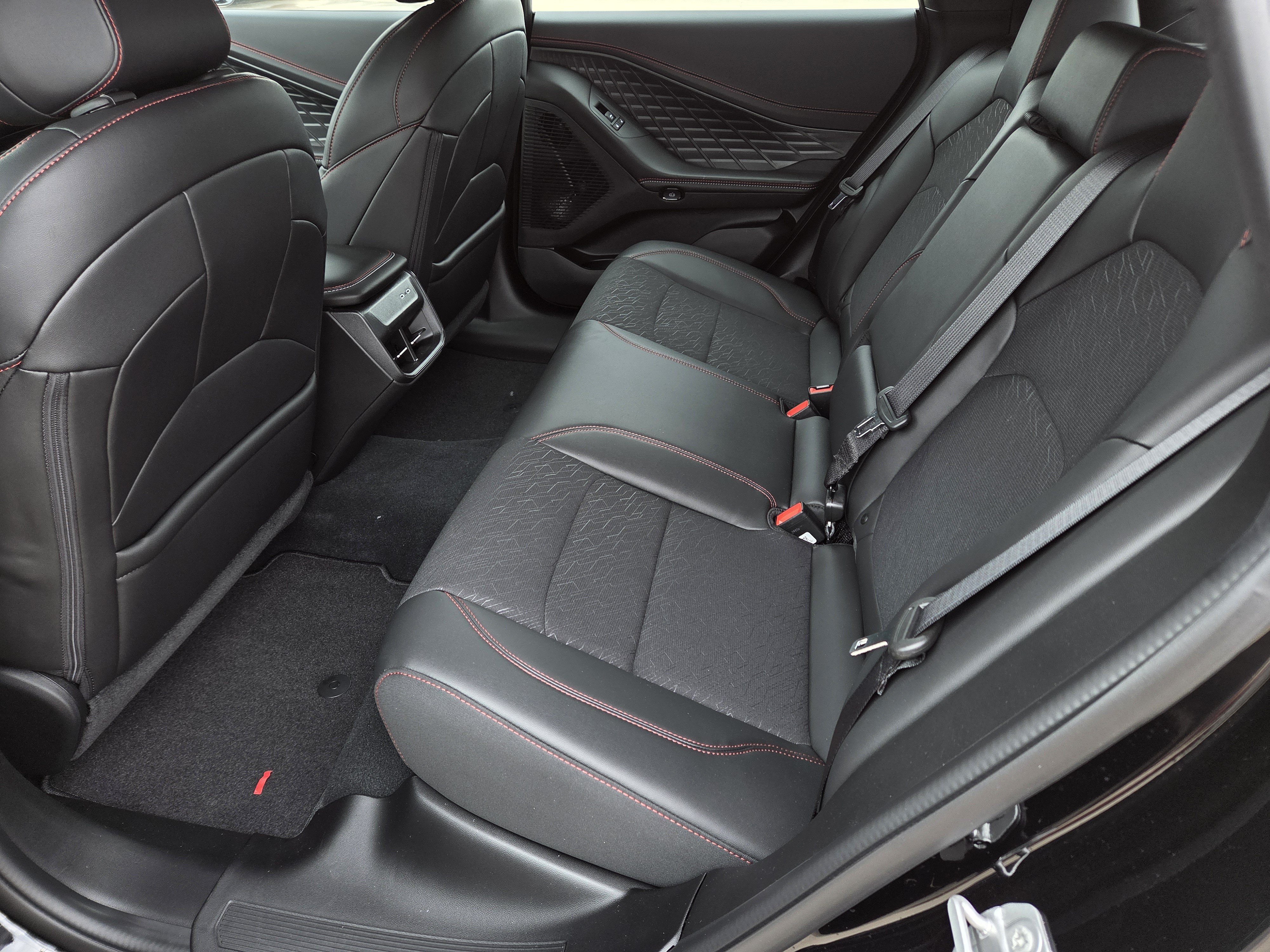 New 2026 Dodge Charger R/T w/ Driver Convenience Group AWD/4WD image 19