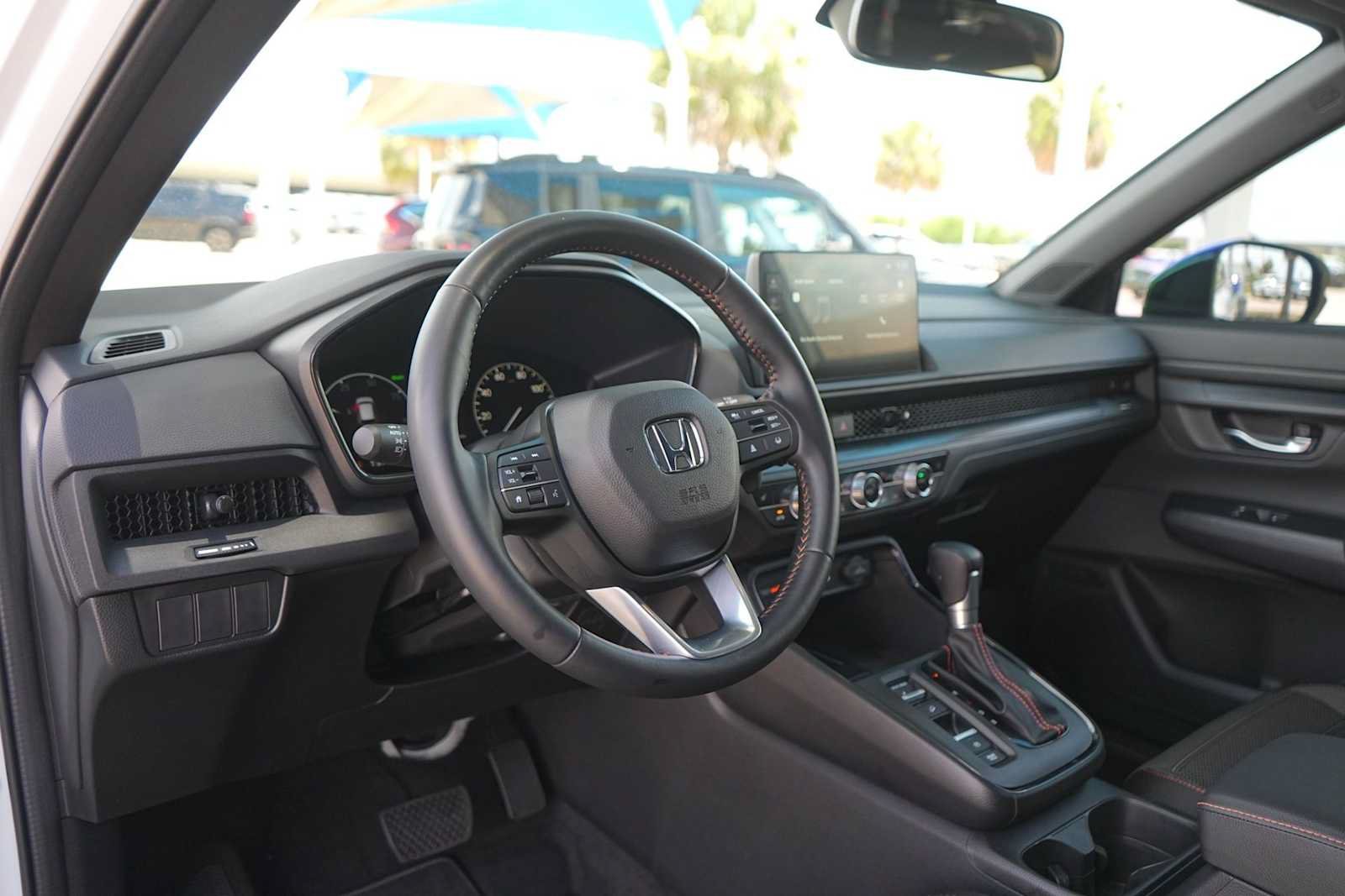 Used 2026 Honda CR-V Sport image 2