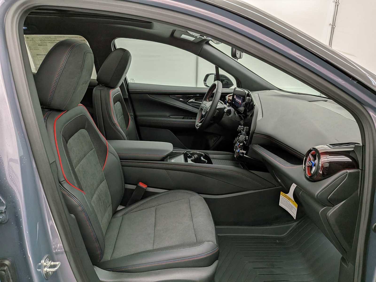 New 2026 Chevrolet Blazer EV RS image 23