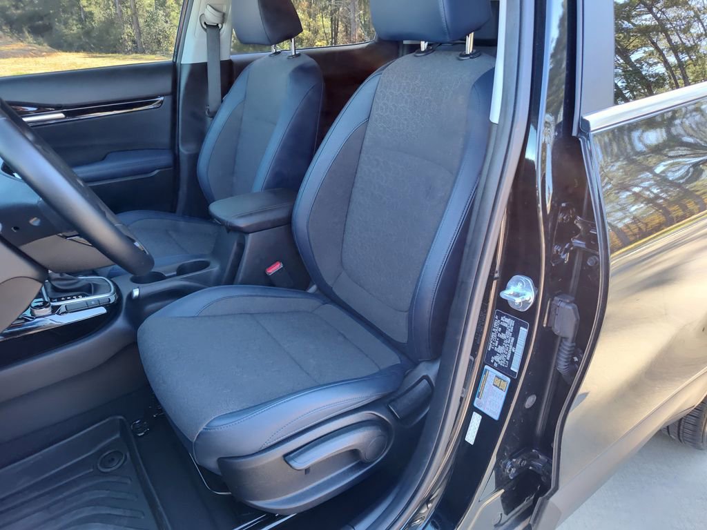 Used 2024 Kia Seltos S image 16