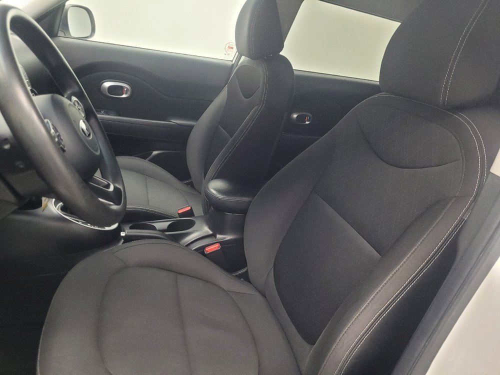 Used 2018 Kia Soul w/ Convenience Package image 17