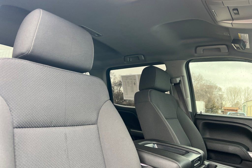 Used 2017 Chevrolet Silverado 3500 LT image 13