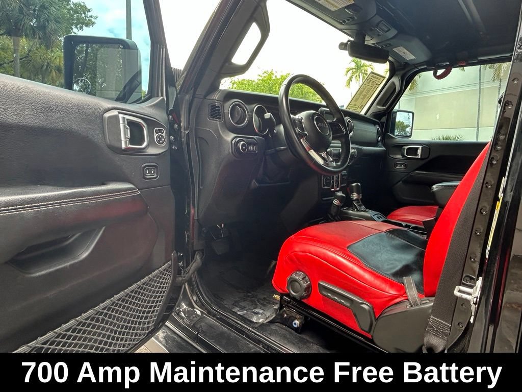 Used 2018 Jeep Wrangler Unlimited Sahara AWD/4WD image 14
