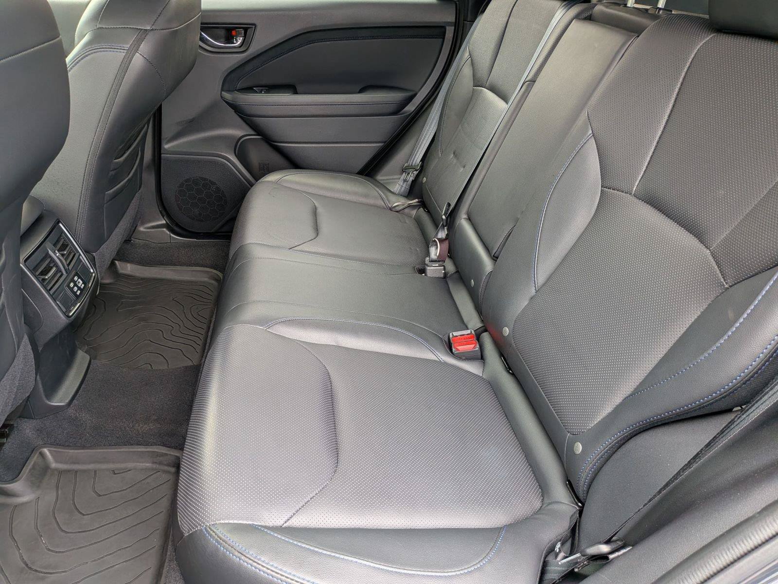 Used 2025 Subaru Forester Limited AWD/4WD image 32