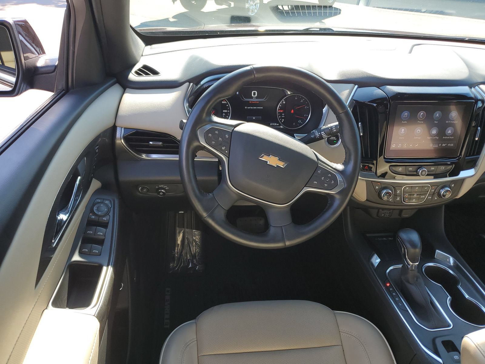Used 2022 Chevrolet Traverse Premier FWD image 11
