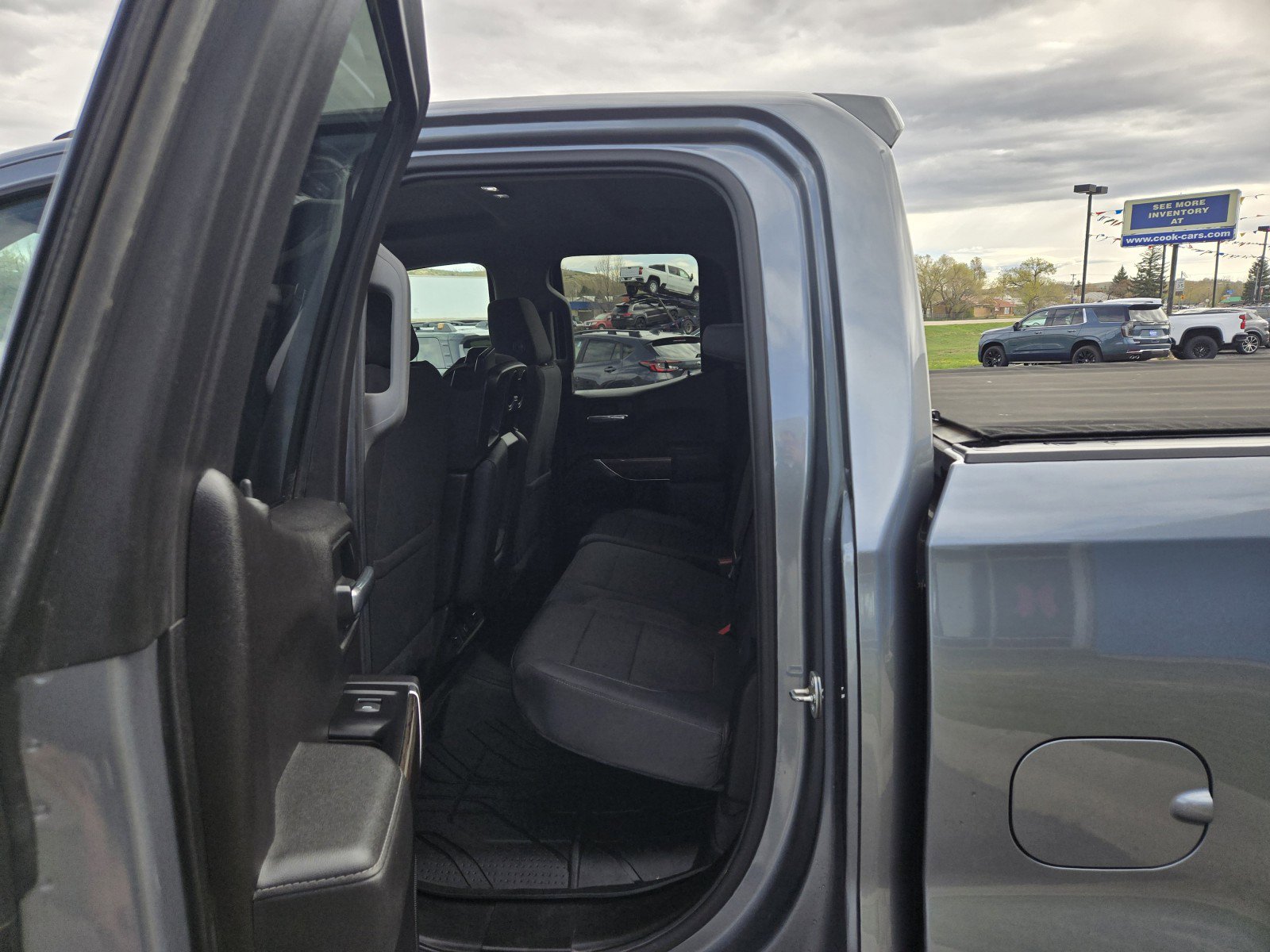 Used 2019 Chevrolet Silverado 1500 RST AWD/4WD image 16