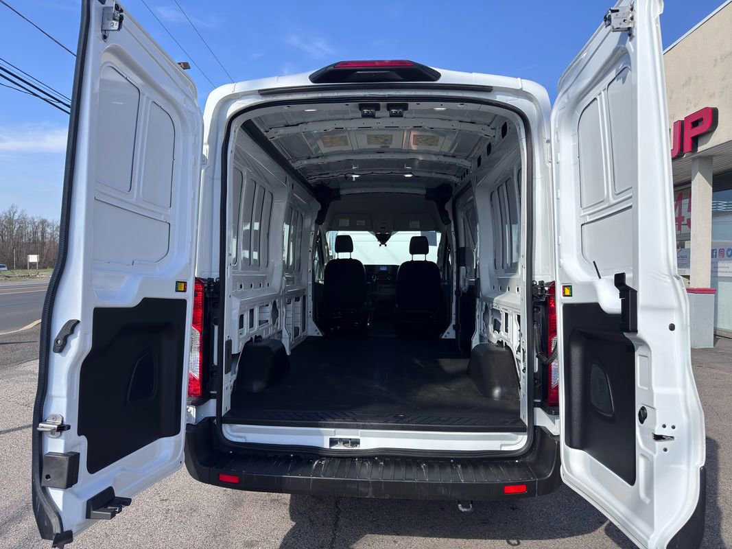 Used 2025 Ford Transit 250 Medium Roof RWD image 33