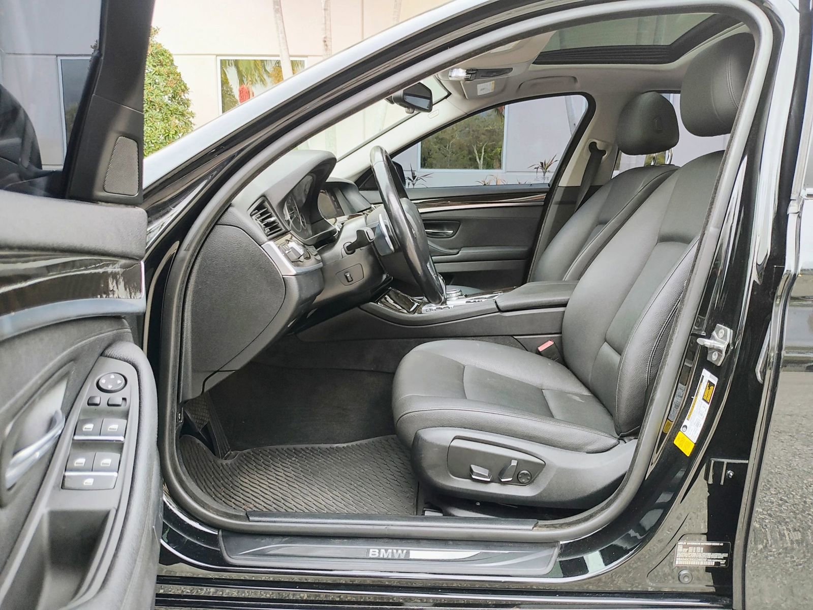 Used 2016 BMW 528i Sedan image 9