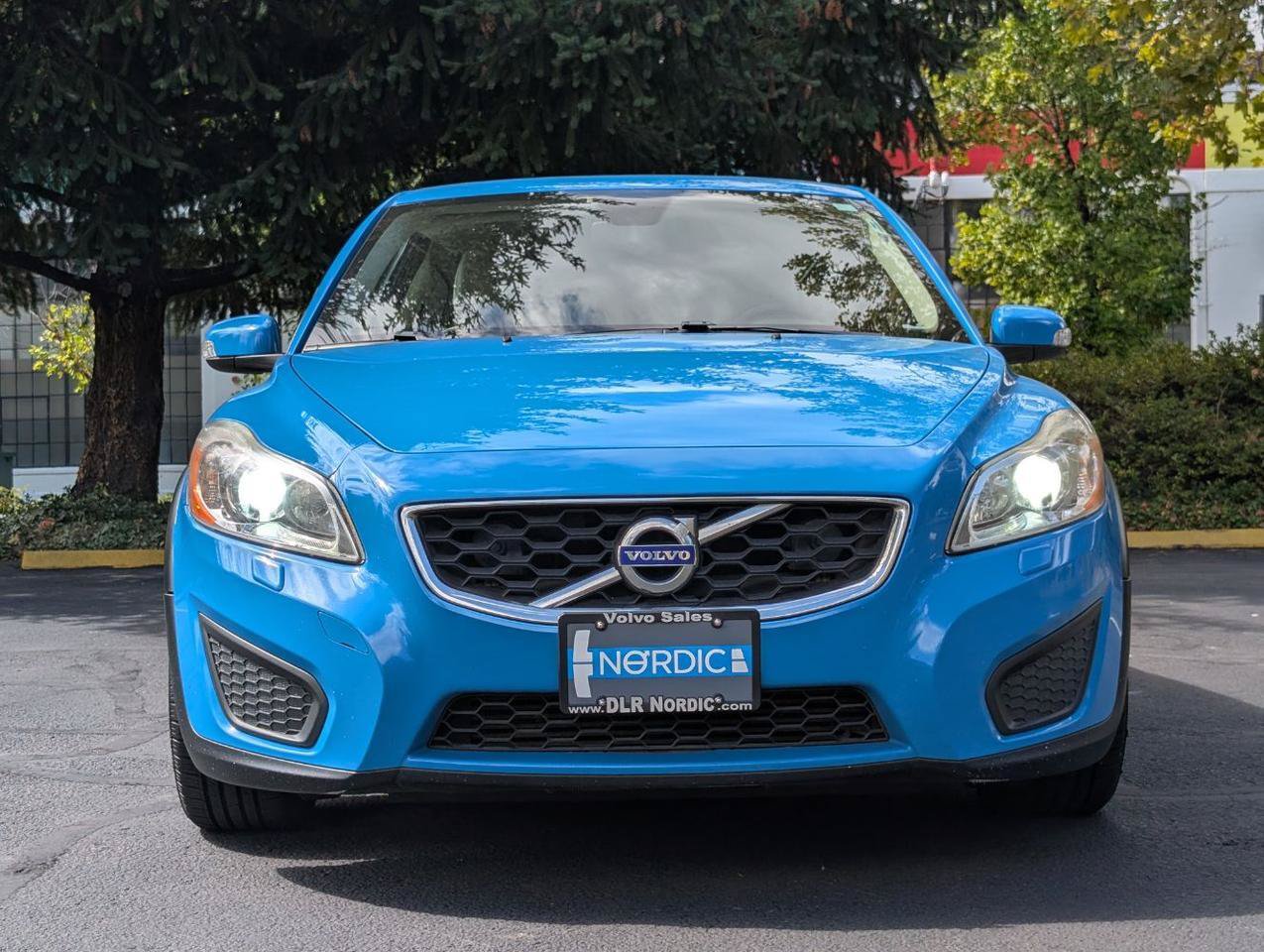Used 2013 Volvo C30 T5 R-Design FWD image 2