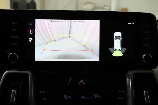 Used 2023 Kia Sorento SX image 4