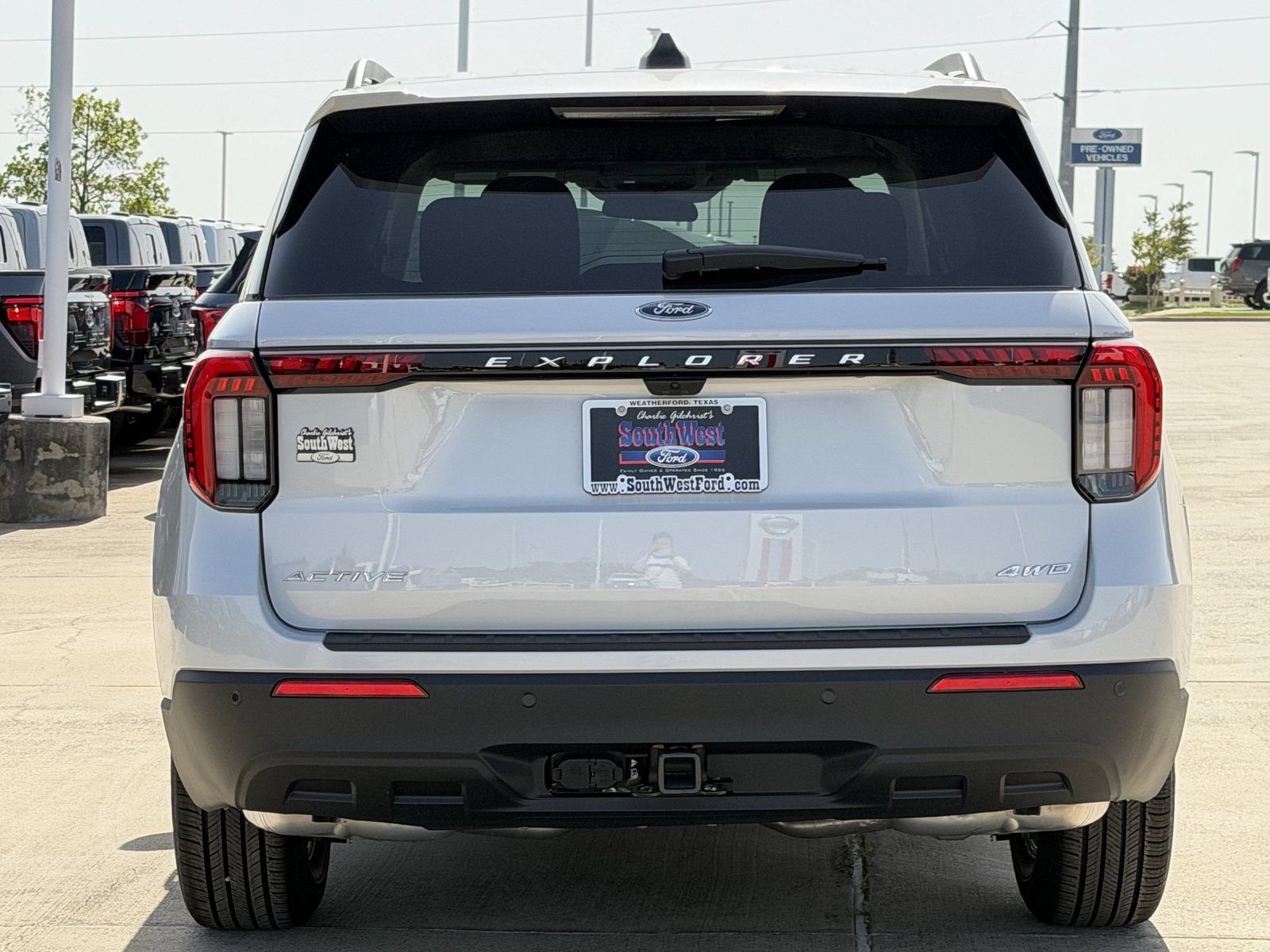 New 2026 Ford Explorer Active AWD/4WD image 5