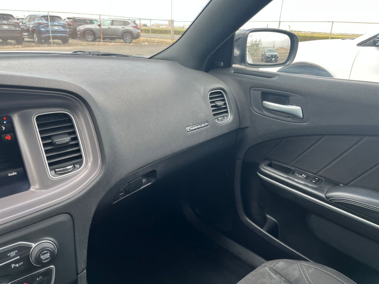 Used 2023 Dodge Charger SXT image 31