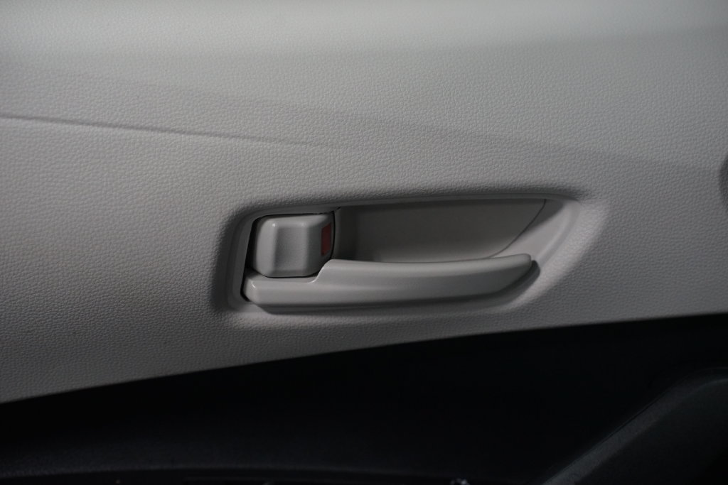 Certified 2025 Toyota Corolla LE FWD image 29