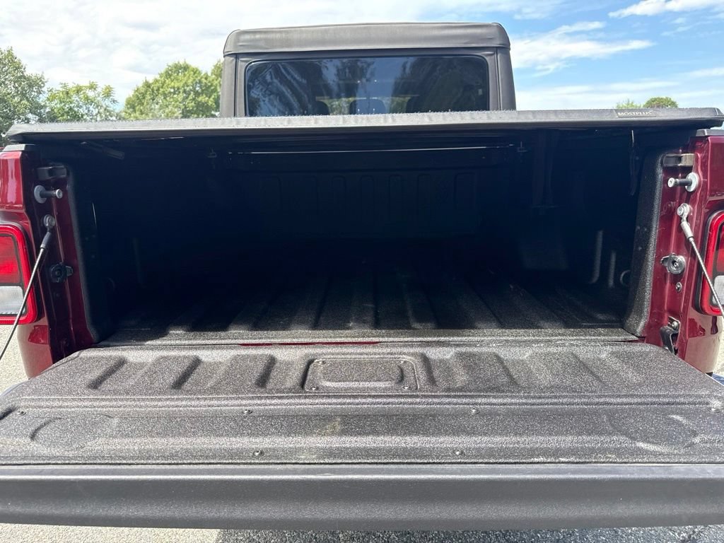 Used 2021 Jeep Gladiator Sport AWD/4WD image 16