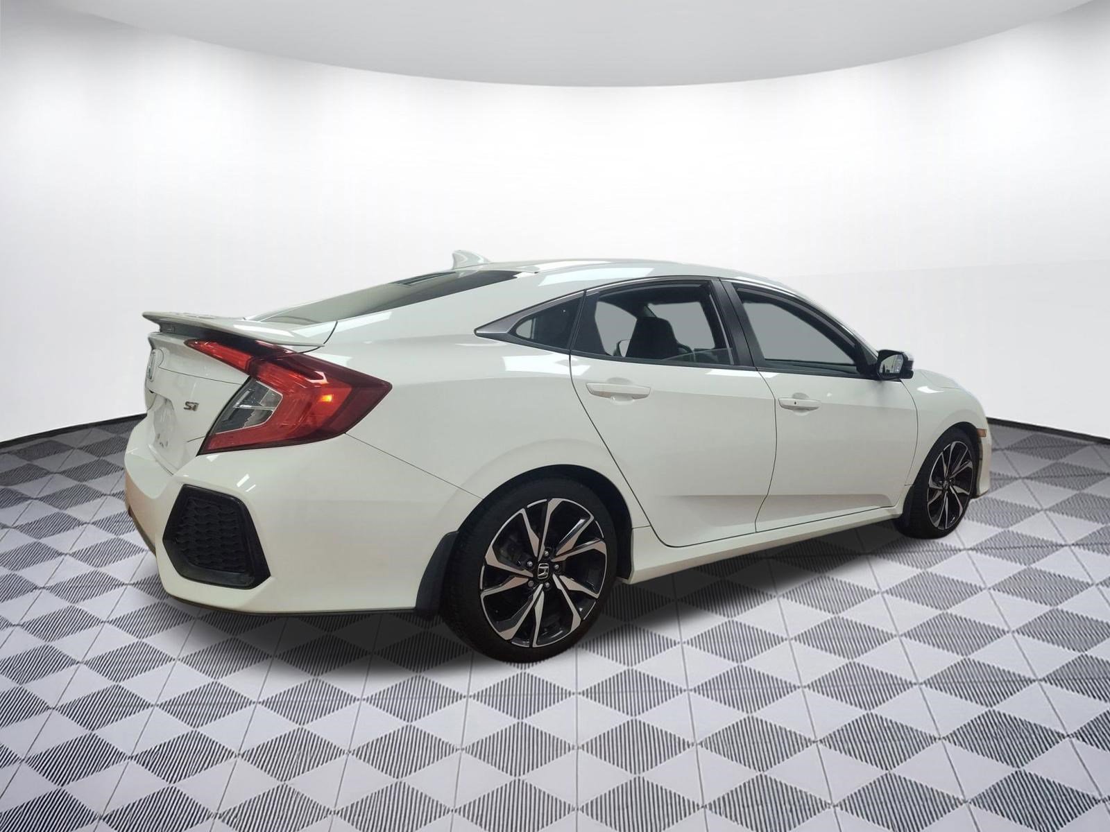 Used 2018 Honda Civic Si image 9