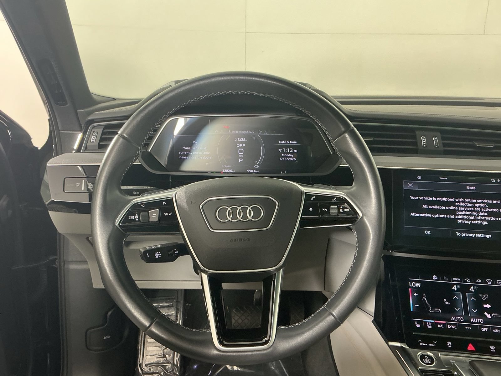 Used 2024 Audi Q8 e-tron Prestige w/ Prestige Package AWD/4WD image 11