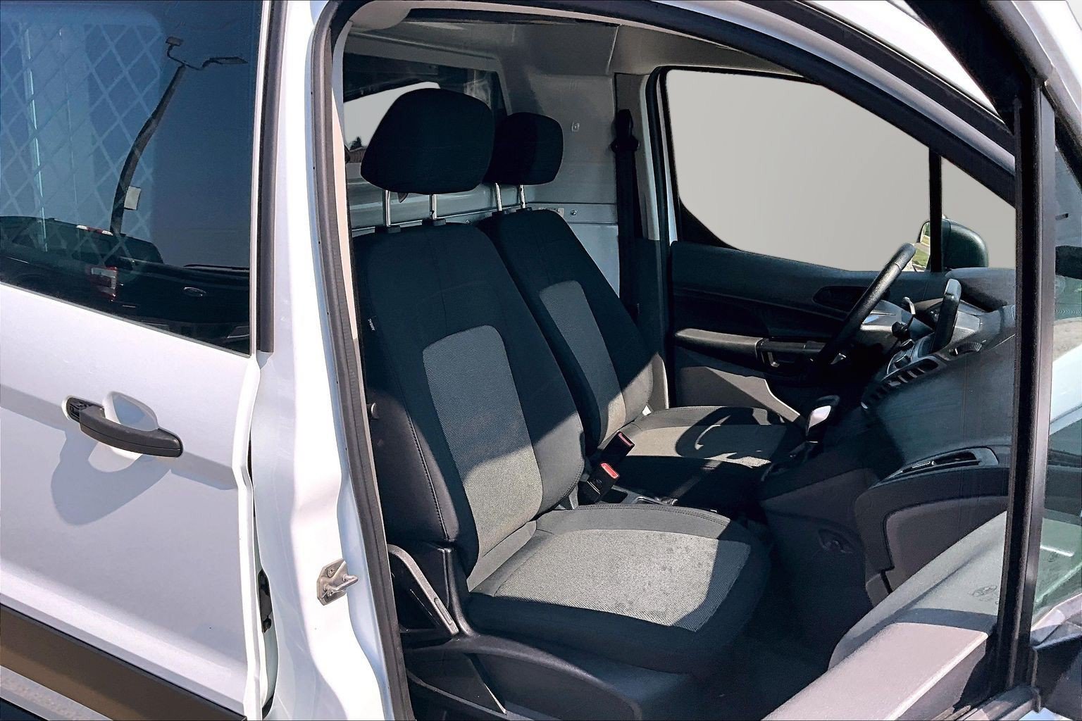 Used 2023 Ford Transit Connect XL FWD image 7