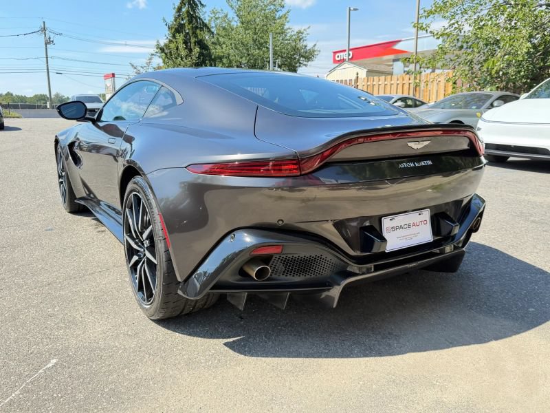 Used 2019 Aston Martin V8 Vantage Coupe RWD image 8