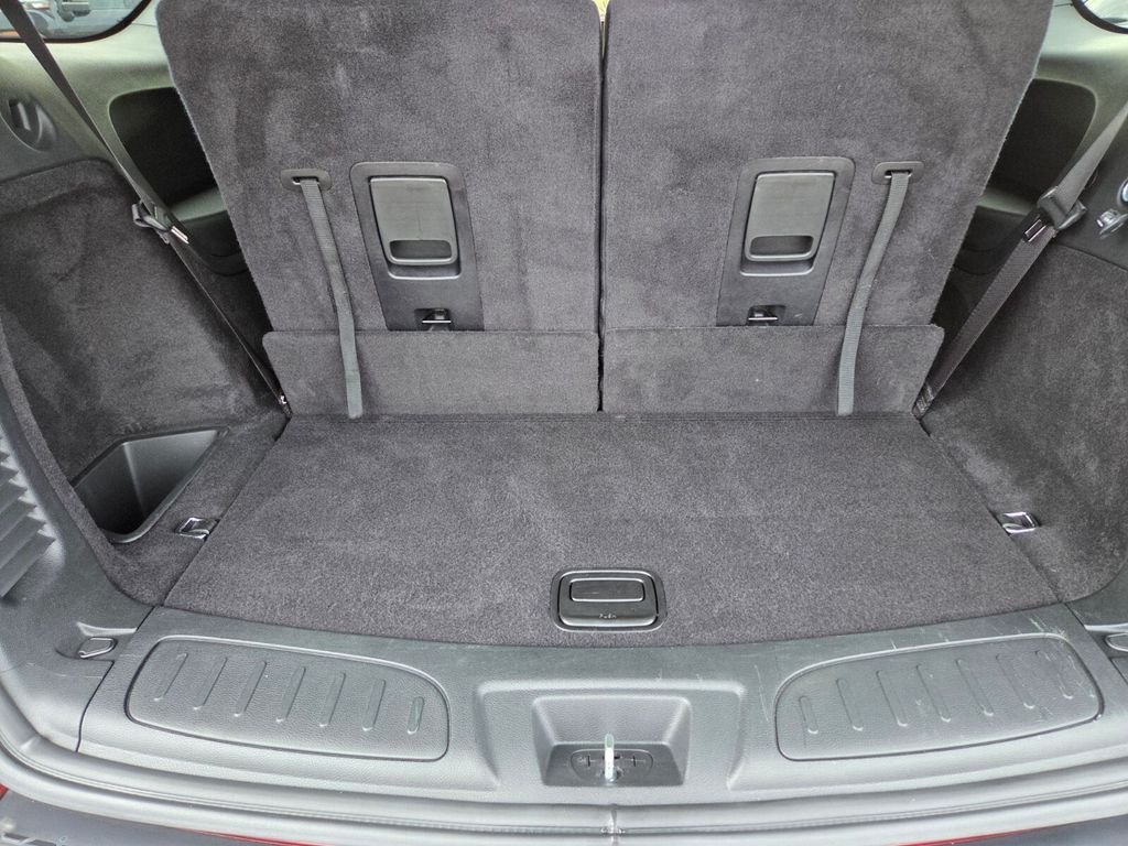 Used 2025 Dodge Durango R/T w/ Blacktop Package AWD/4WD image 18