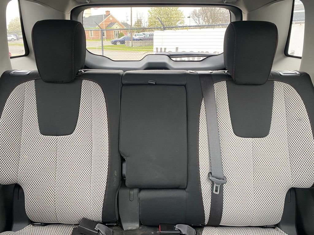 Used 2017 GMC Terrain SLE AWD/4WD image 24