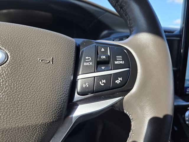 Used 2022 Ford Explorer Platinum w/ Equipment Group 601A image 19