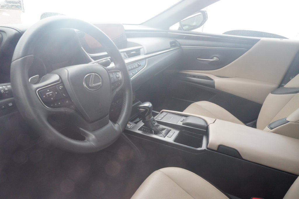 Used 2021 Lexus ES 350 w/ Premium Package FWD image 11