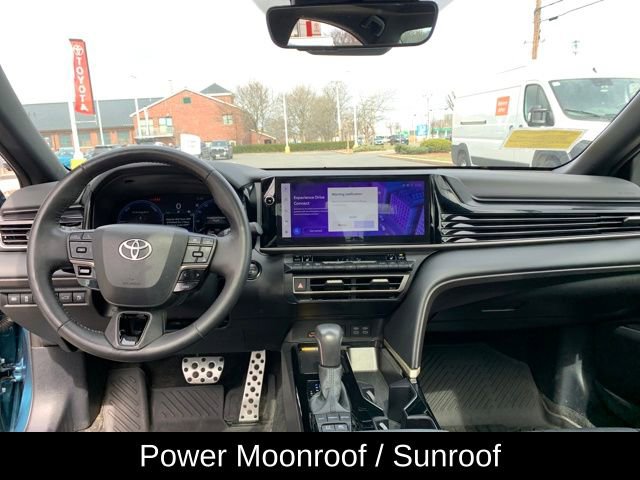 Used 2025 Toyota Camry XSE image 15