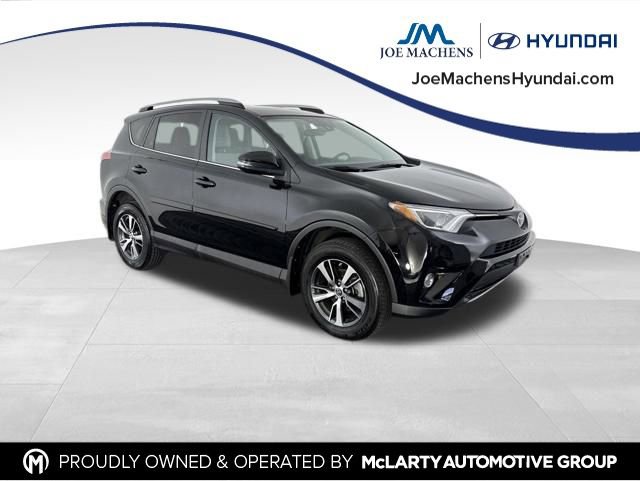 Used 2018 Toyota RAV4 XLE w/ Plus Extra Value Package AWD/4WD image 4