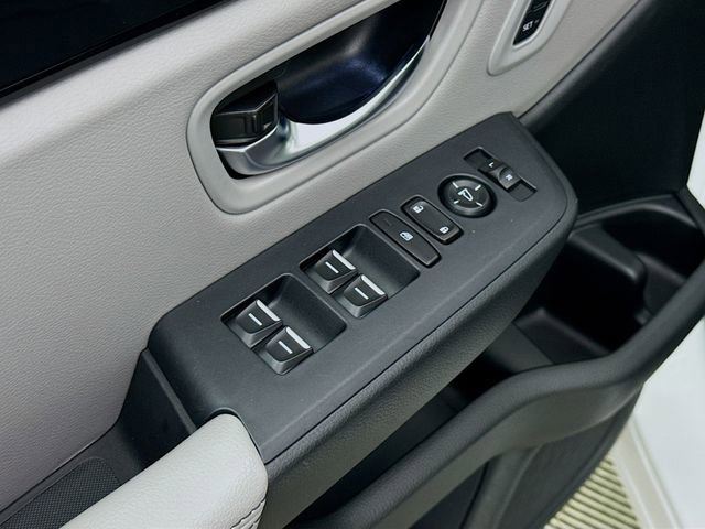 Used 2025 Honda Pilot Touring image 18