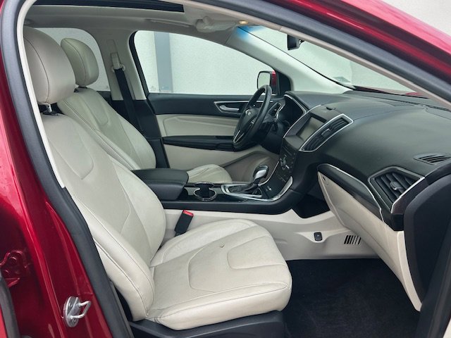 Used 2015 Ford Edge Titanium w/ Equipment Group 301A image 14