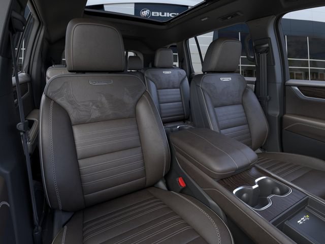New 2026 GMC Acadia Denali Ultimate w/ LPO, Floor Liner Package AWD/4WD image 16