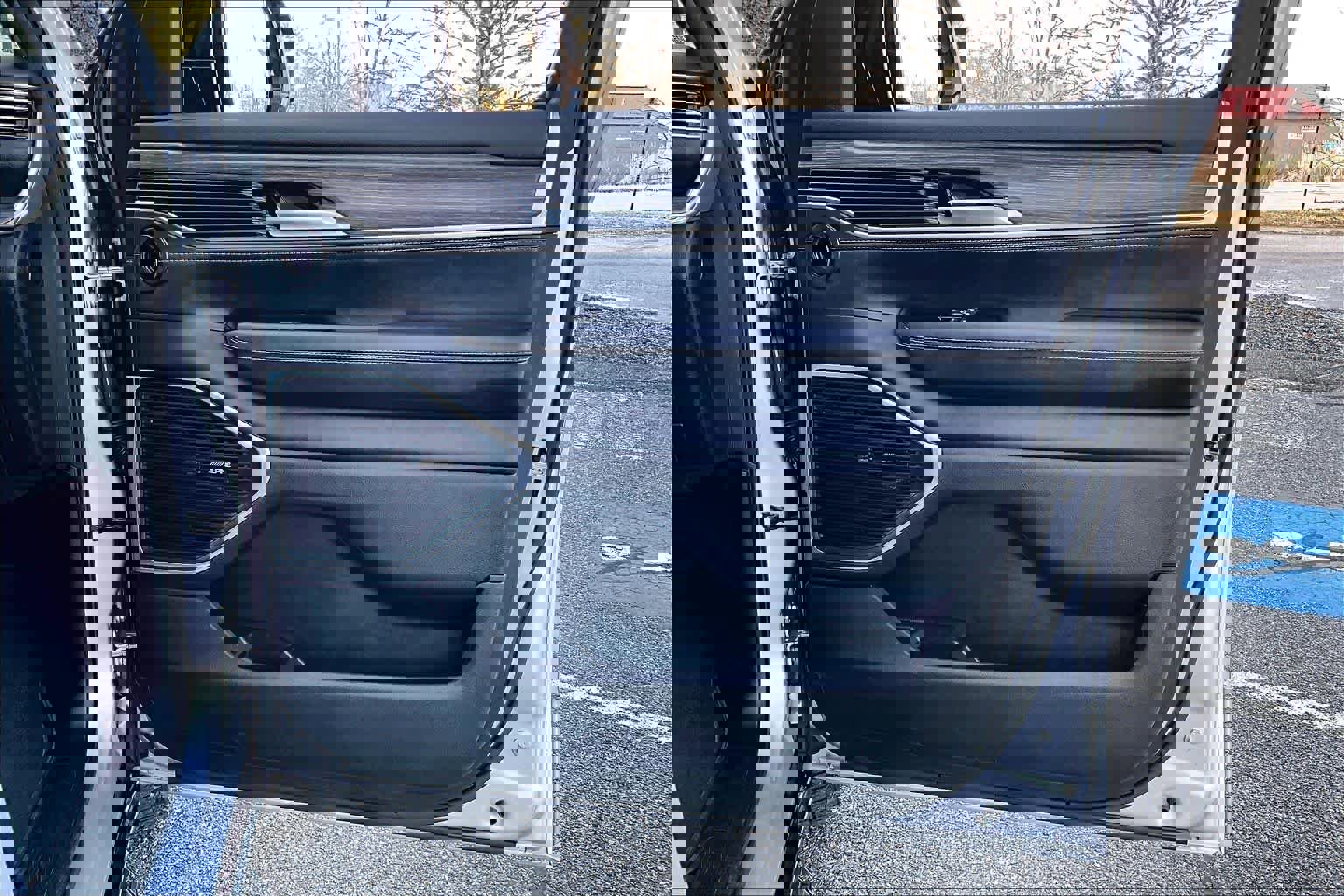 Used 2024 Jeep Wagoneer L Series III w/ Flexible Seating Group image 23