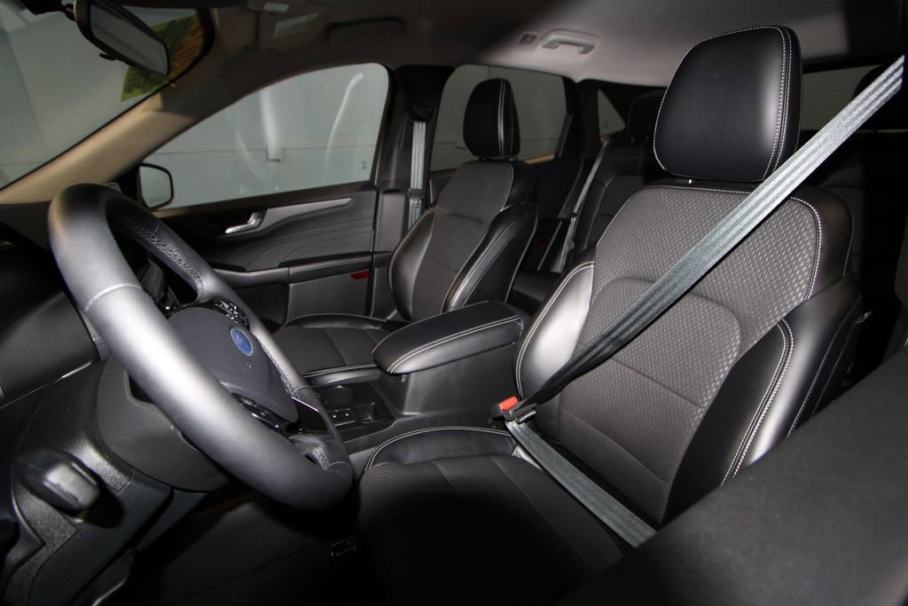 Used 2024 Ford Escape SE FWD image 4