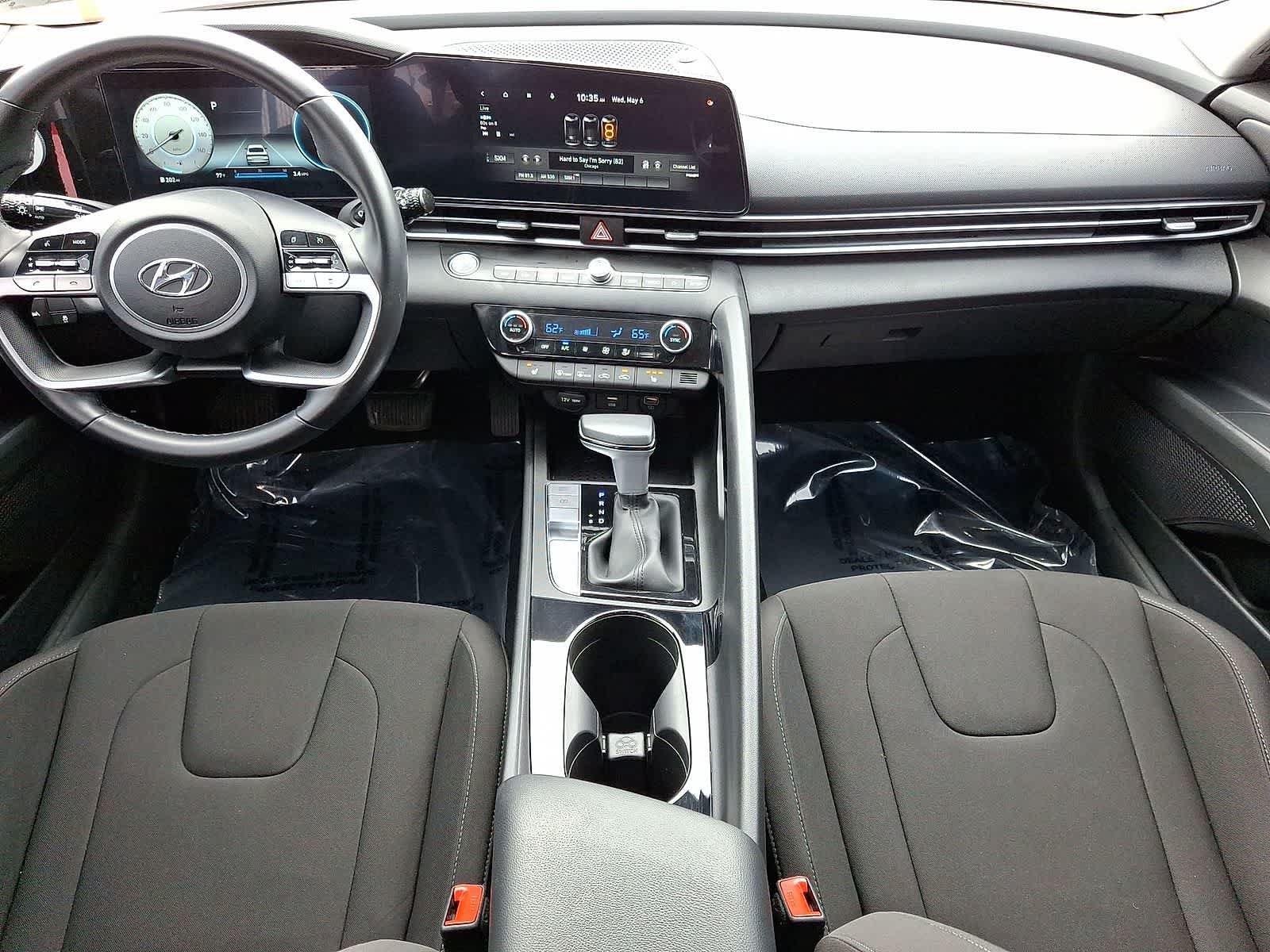 Used 2023 Hyundai Elantra SEL w/ Convenience Package FWD image 11