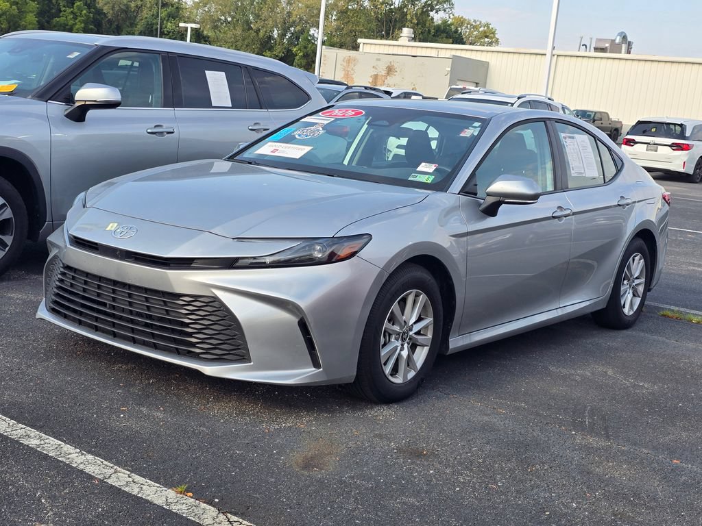 Used 2026 Toyota Camry LE FWD image 4