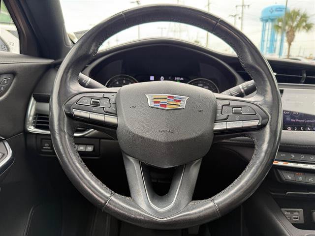 Used 2020 Cadillac XT4 Premium Luxury FWD image 14