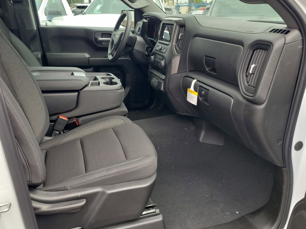 New 2026 Chevrolet Silverado 1500 Custom w/ Turbomax Blackout Package RWD image 13