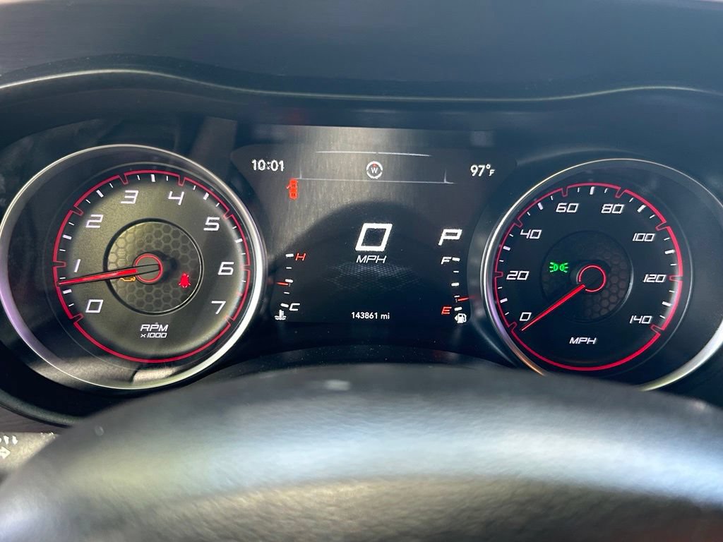 Used 2017 Dodge Charger SE RWD image 19