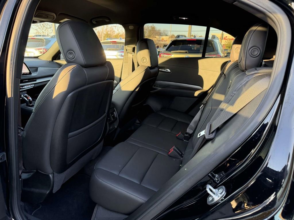 Certified 2025 Cadillac XT4 Premium Luxury image 15