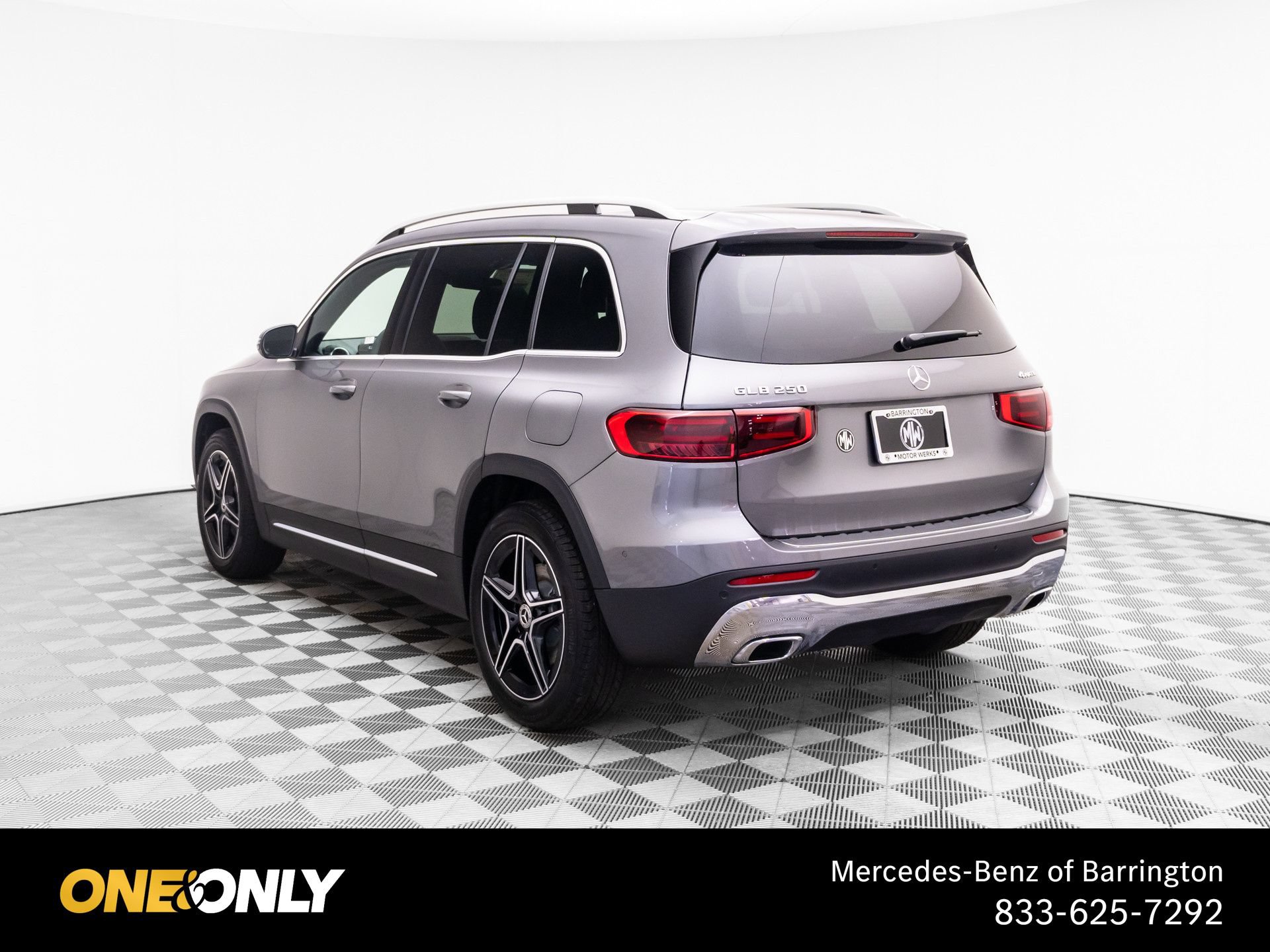 New 2026 Mercedes-Benz GLB 250 4MATIC image 3