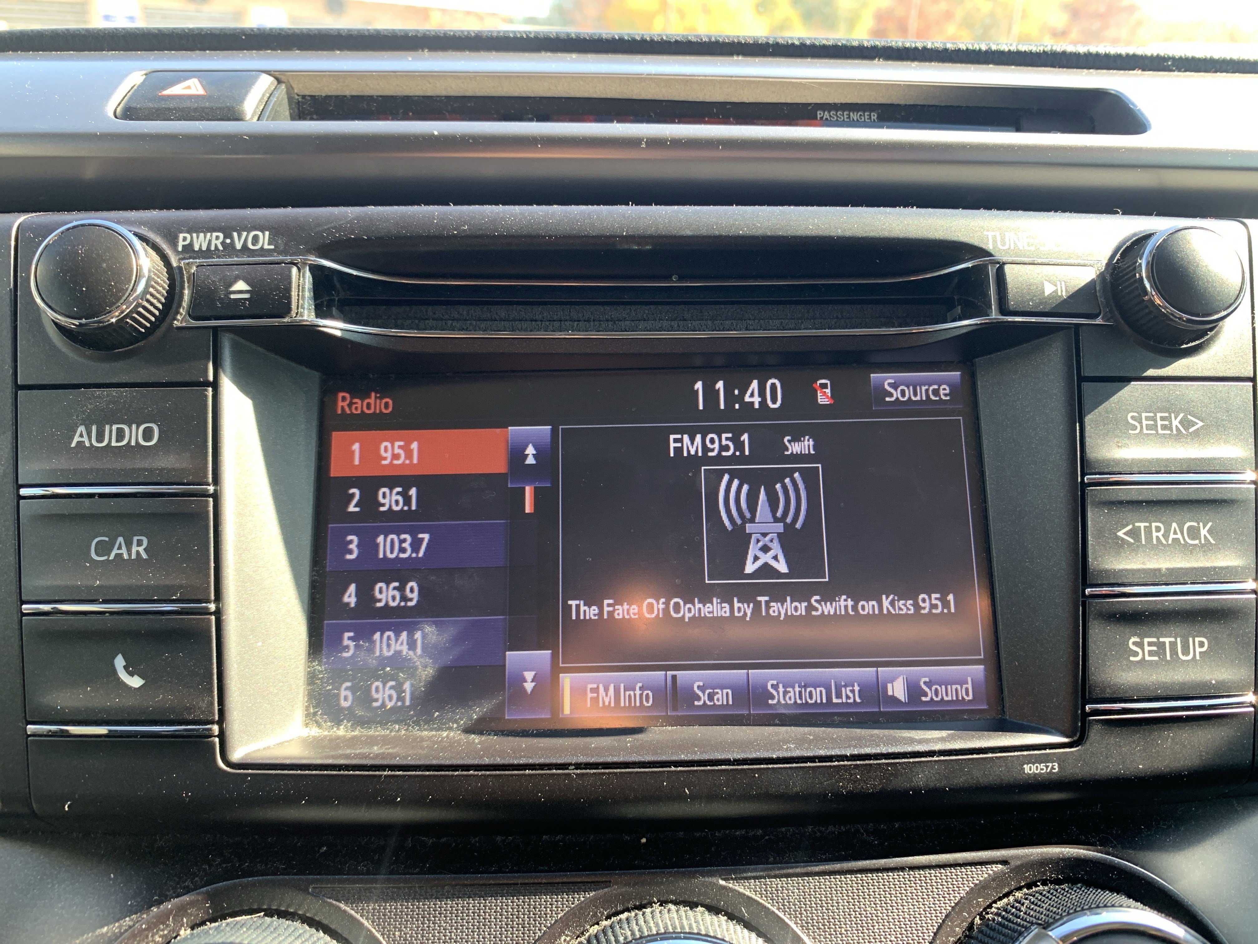 Used 2016 Toyota RAV4 LE image 23